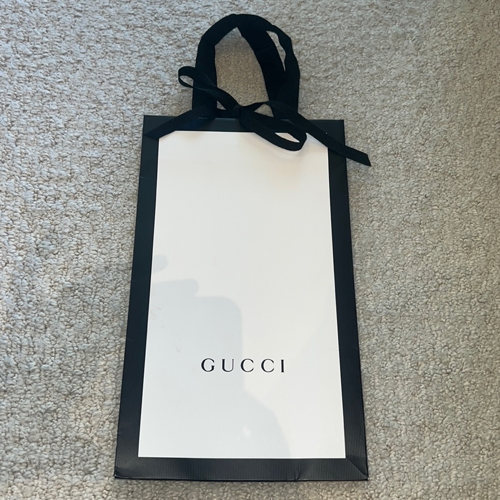 Gucci shopping bag